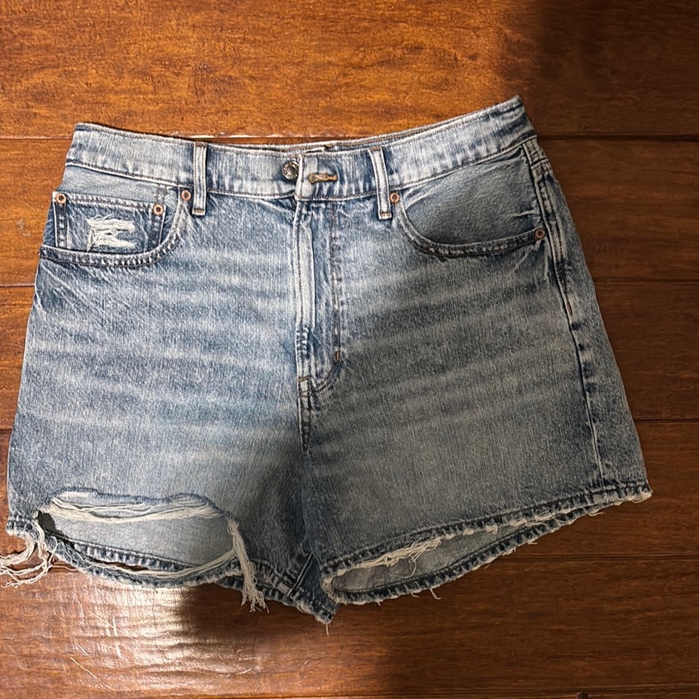 American Eagle Distressed Blue Jean Shorts Size 12